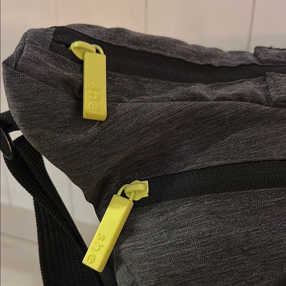 Sherpani FORCE Charcoal Slouchy Gym/Crossbody Bag - Picture 5 of 8